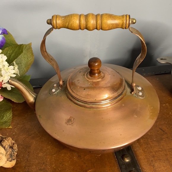 . Vintage Copper Tea Kettle Pot with Wood Handle - Picture 4 of 7
